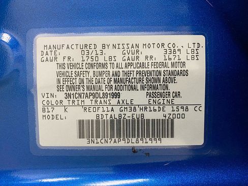 Used 2013 Nissan Versa SV image 10