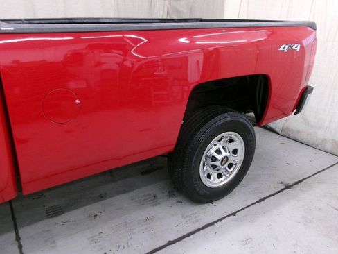 Used 2014 Chevrolet Silverado 2500 W/T w/ Snow Plow Prep Package AWD/4WD image 10