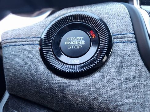 New 2025 Jeep Compass Sport image 19