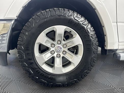Used 2022 RAM 1500 Laramie AWD/4WD image 30