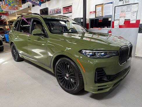 Used 2022 BMW ALPINA XB7 image 3