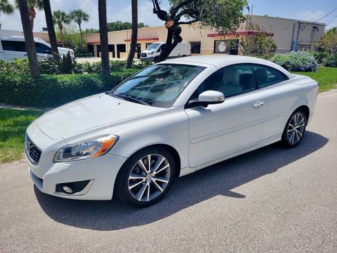 Used 2013 Volvo C70 T5 FWD image 6