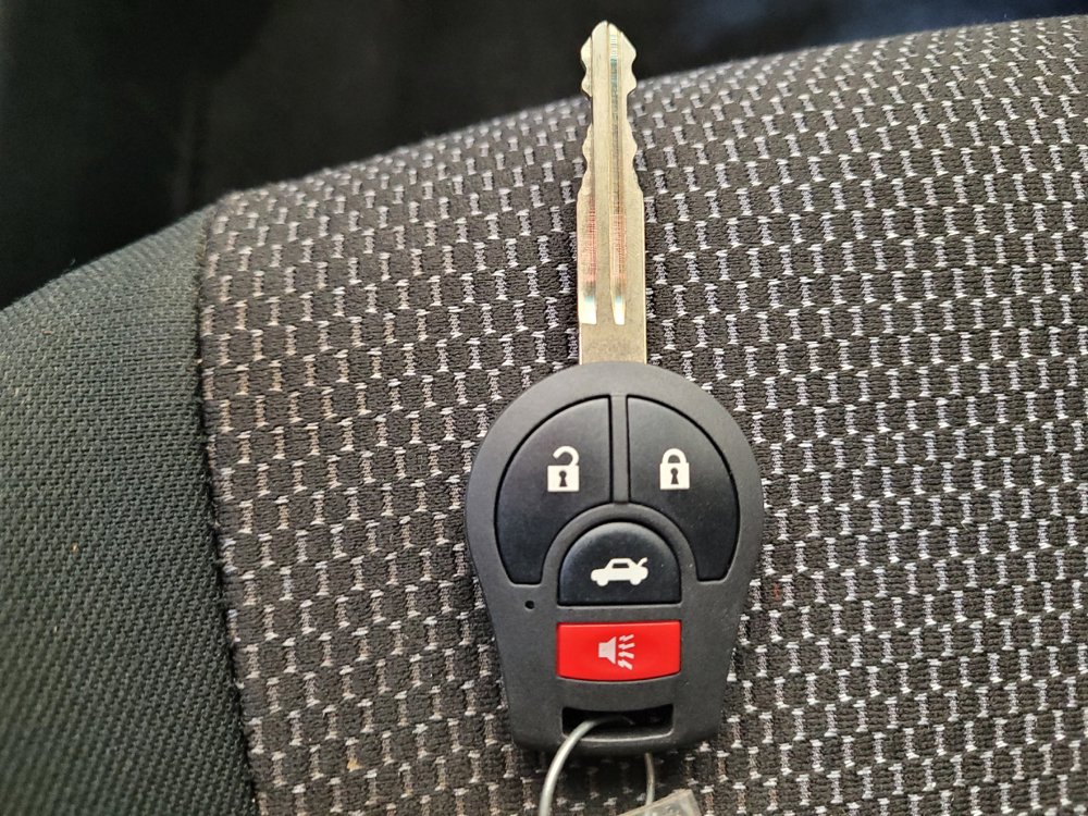 Used 2019 Nissan Versa SV FWD image 32