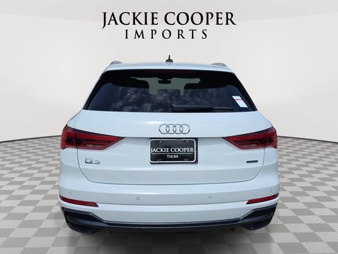Used 2020 Audi Q3 2.0T Premium Plus w/ Premium Plus Package AWD/4WD image 6