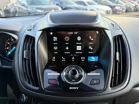 Used 2019 Ford Escape Titanium AWD/4WD image 34