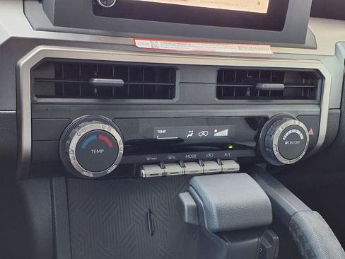 Certified 2026 Toyota 4Runner SR5 AWD/4WD image 16