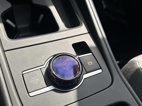 Certified 2025 Volkswagen Tiguan S FWD image 21