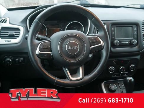 Used 2018 Jeep Compass Latitude w/ Cold Weather Group image 45