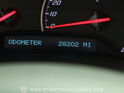 Used 2012 Chevrolet Corvette Grand Sport w/ 2LT Preferred Equipment Group RWD image 38