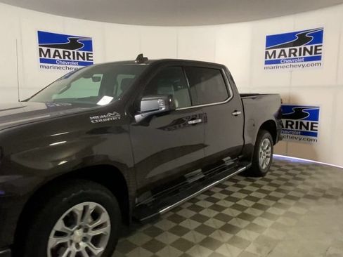 Used 2021 Chevrolet Silverado 1500 High Country w/ Technology Package AWD/4WD image 6