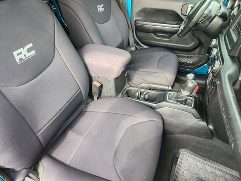 Used 2020 Jeep Wrangler Unlimited Sport image 15