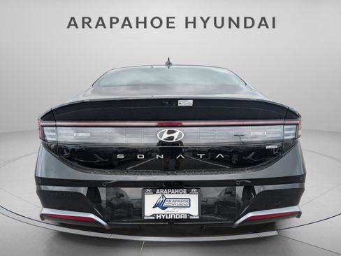 Used 2025 Hyundai Sonata Limited FWD image 3
