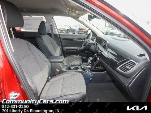 Certified 2025 Kia Seltos X-Line image 18