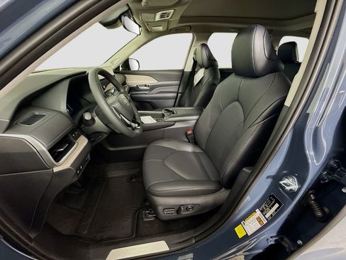 New 2026 Toyota Grand Highlander Limited image 14