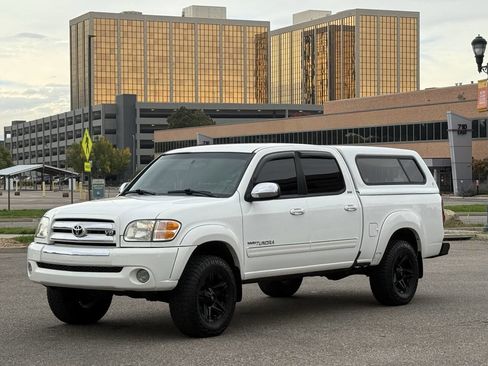 Used 2004 Toyota Tundra SR5 image 1