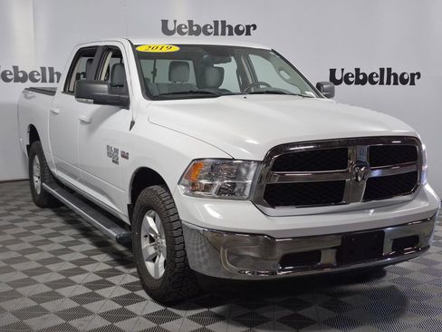 Used 2019 RAM 1500 Classic SLT w/ Luxury Group AWD/4WD image 1