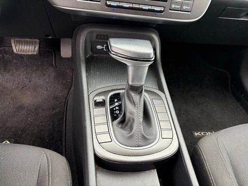 Certified 2024 Hyundai Kona SEL image 11