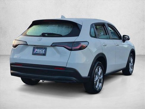 Used 2024 Honda HR-V LX image 5