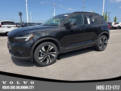 Used 2025 Volvo XC40 B5 Plus