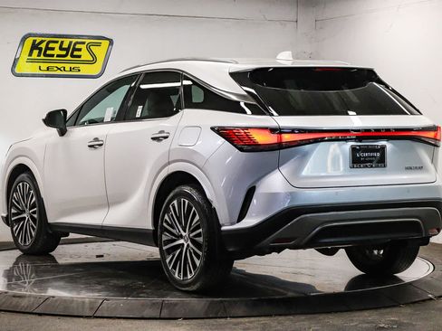 Used 2023 Lexus RX 350 Premium Plus w/ Cold Area Package FWD image 2