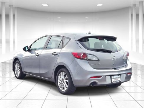 Used 2013 MAZDA MAZDA3 i Touring FWD image 3