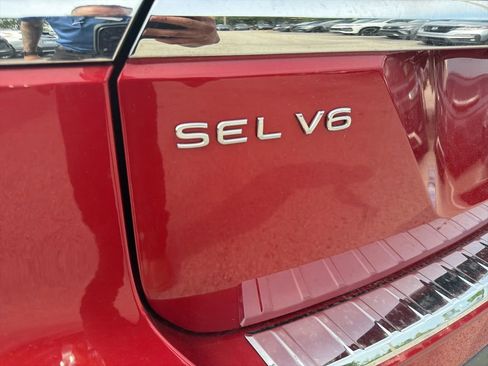 Certified 2023 Volkswagen Atlas SEL AWD/4WD image 9