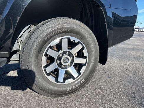 Used 2023 Toyota 4Runner TRD Off-Road image 32