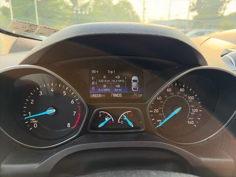 Used 2017 Ford Escape Titanium AWD/4WD image 15