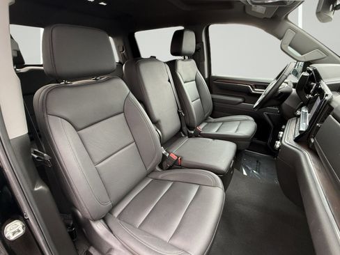 Certified 2025 GMC Sierra 1500 SLT image 51