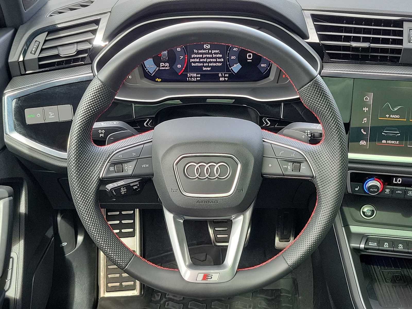 Certified 2025 Audi Q3 2.0T Premium Plus w/ Premium Plus Package AWD/4WD image 23