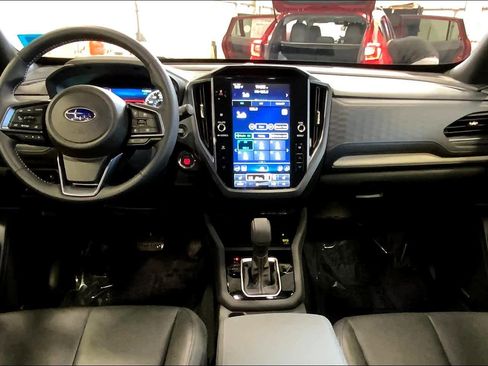 Certified 2025 Subaru Forester Limited image 15