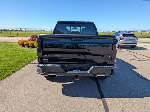 Used 2021 Chevrolet Silverado 1500 LT Trail Boss w/ Convenience Package II AWD/4WD image 9