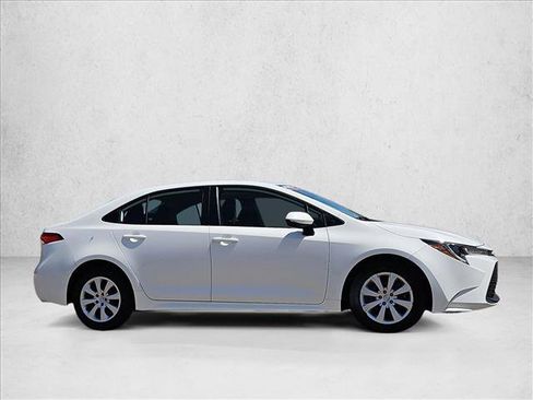 Used 2024 Toyota Corolla LE FWD image 10