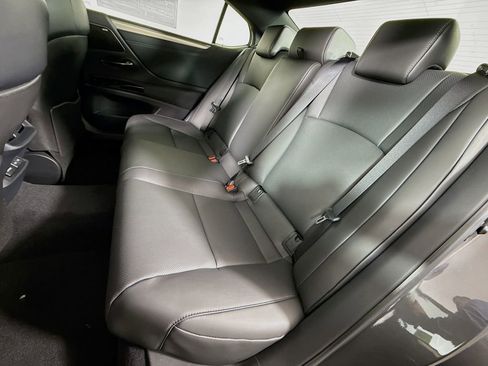 New 2025 Lexus ES 350 F Sport image 17