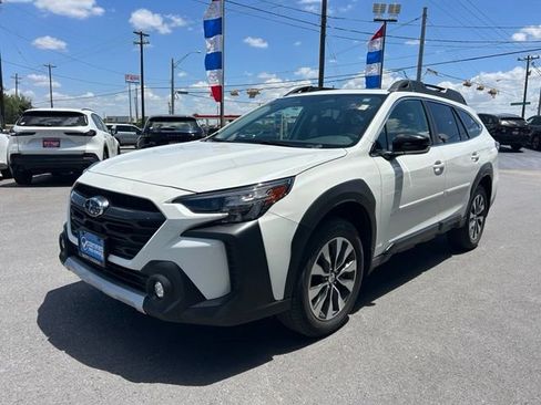 Used 2025 Subaru Outback Limited AWD/4WD image 3