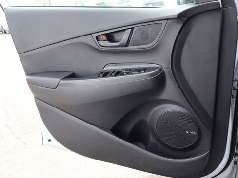 Used 2021 Hyundai Kona SEL Plus w/ Cargo Package image 9