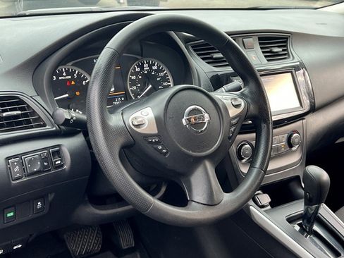 Used 2019 Nissan Sentra S image 17