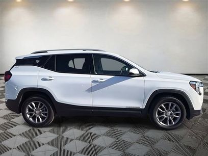 Used 2024 GMC Terrain SLT