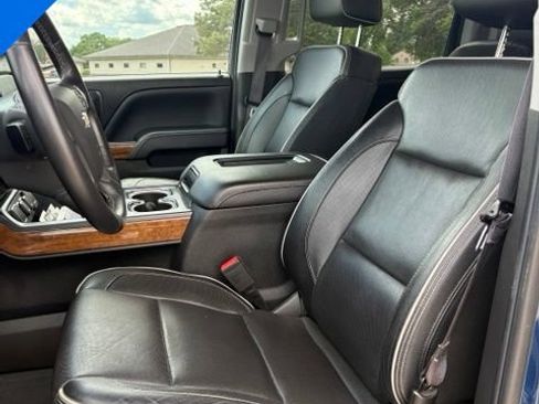Used 2017 Chevrolet Silverado 1500 High Country w/ High Desert Package AWD/4WD image 13
