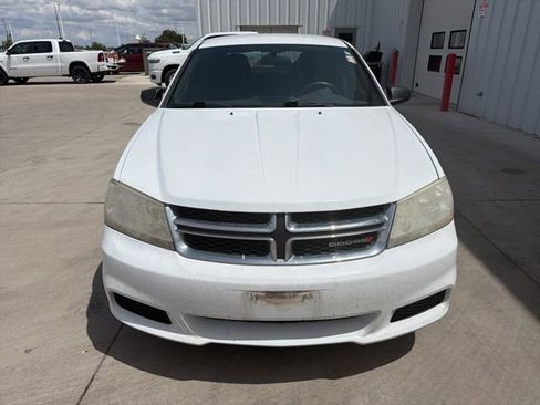 Used 2013 Dodge Avenger SE FWD image 15