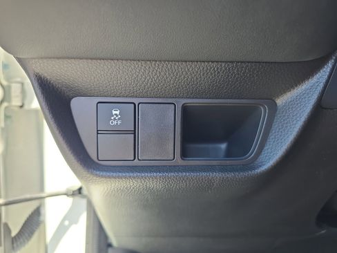 Certified 2024 Honda HR-V LX image 19