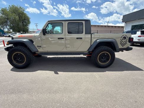 Used 2020 Jeep Gladiator Sport w/ Quick Order Package 24S AWD/4WD image 4