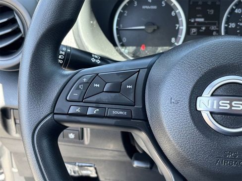 New 2025 Nissan Kicks Play S image 35