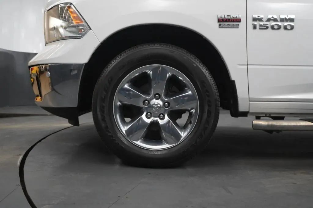 Used 2018 RAM 1500 Big Horn AWD/4WD image 9