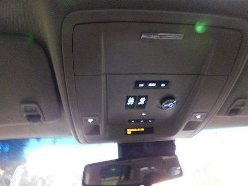 Used 2017 GMC Yukon XL SLT image 20