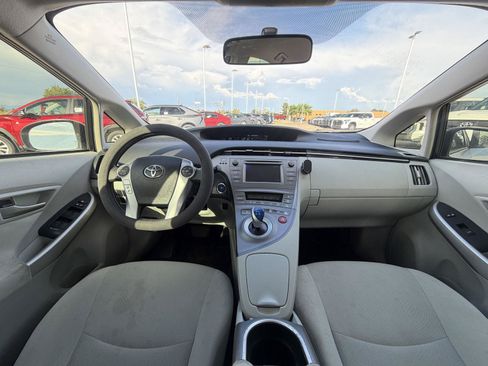 Used 2014 Toyota Prius Two FWD image 19