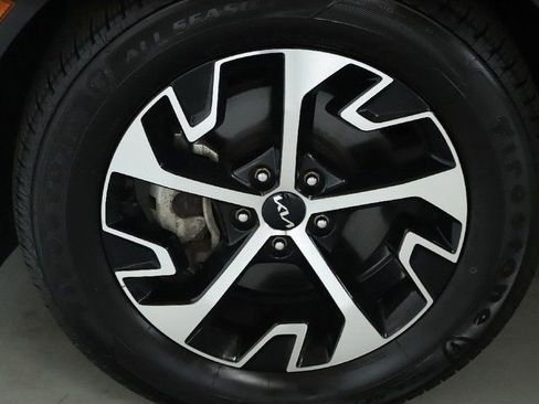 Used 2023 Kia Sportage EX FWD image 38