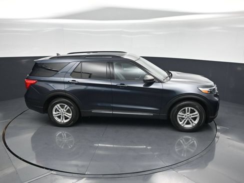 Used 2023 Ford Explorer XLT RWD image 54