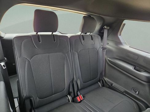 New 2025 Jeep Grand Cherokee L Laredo RWD image 28