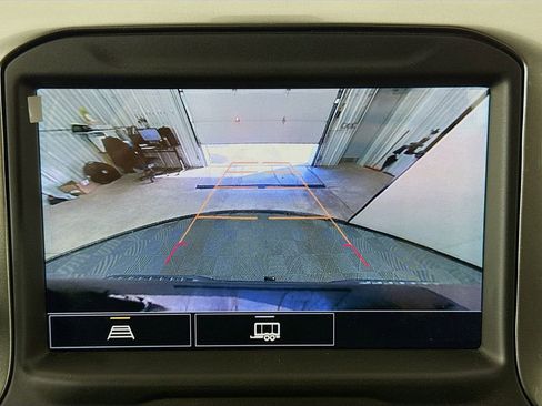 Used 2021 Chevrolet Silverado 1500 LT Trail Boss w/ Convenience Package II image 13